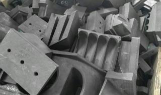 石墨电极多少钱一吨