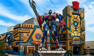 话痨威震天真人扮演